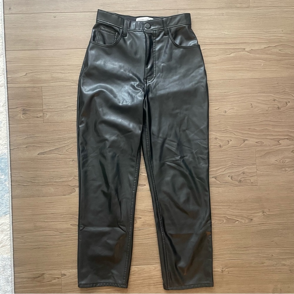 Curve Love Vegan Leather Ankle Straight Pants
